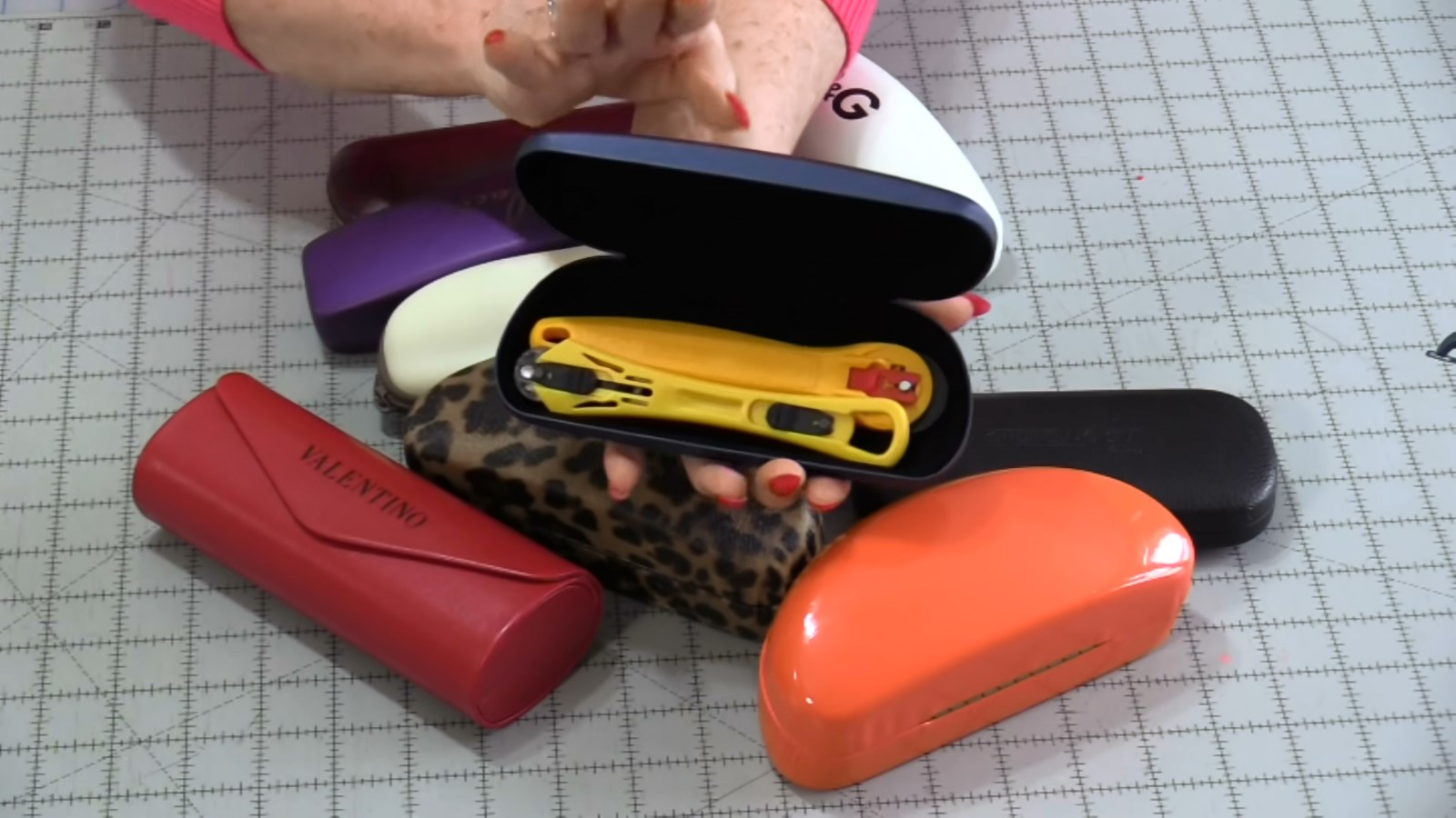 Nifty Ways To Reuse Old Eyeglass Cases